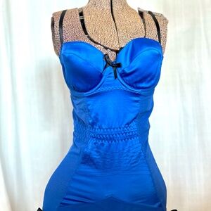 Kiss Me Deadly Merry Widow